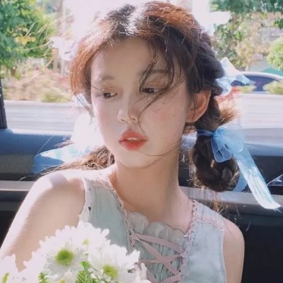 白色毒网海报
